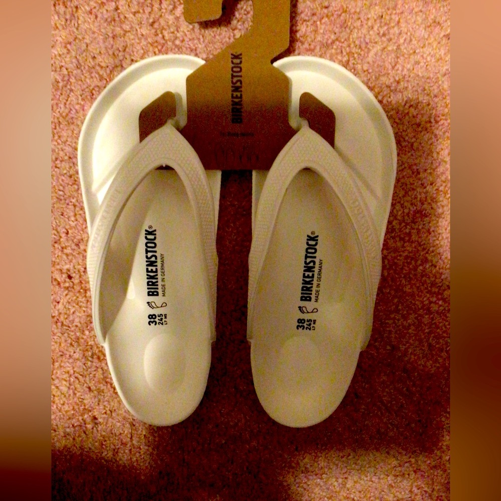 Brand new Birkenstock Honolulu Eva sandals!